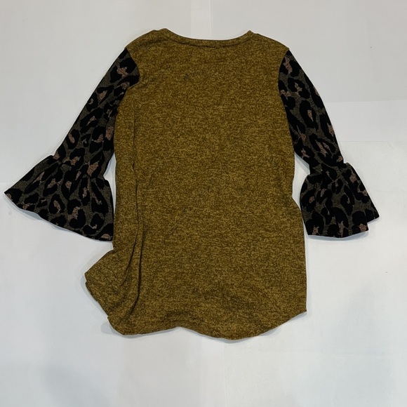 REB. in J. 220 Womens 3/4 Ruffle Sleeve Lightweight Animal Print Top Size XL - Picture 5 of 5